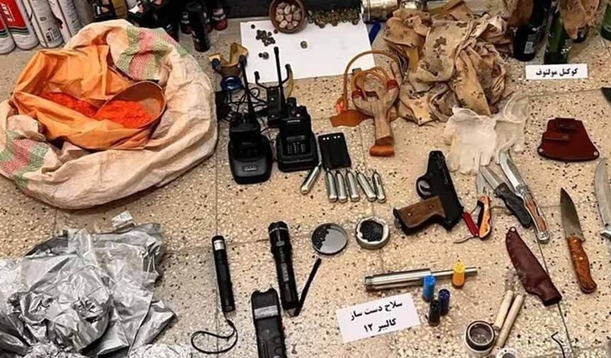 İran'da kritik operasyon: Yüklü miktarda mühimmat ele geçti