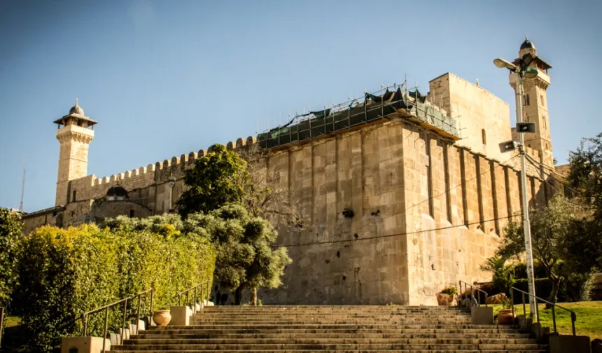 İsrail'den Harem-i İbrahim Camii'ni gasp etme girişimi