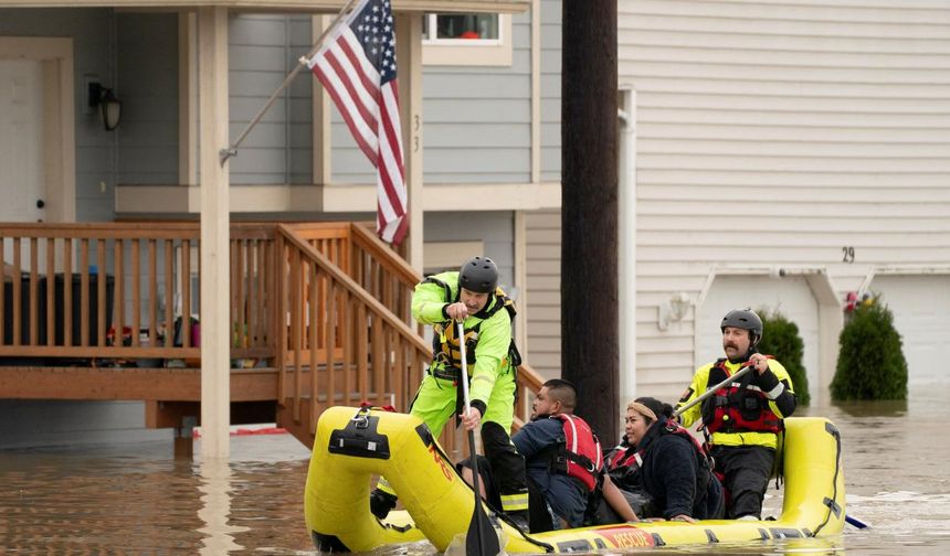 ABD'de tarihi sel felaketi: Washington sular altında