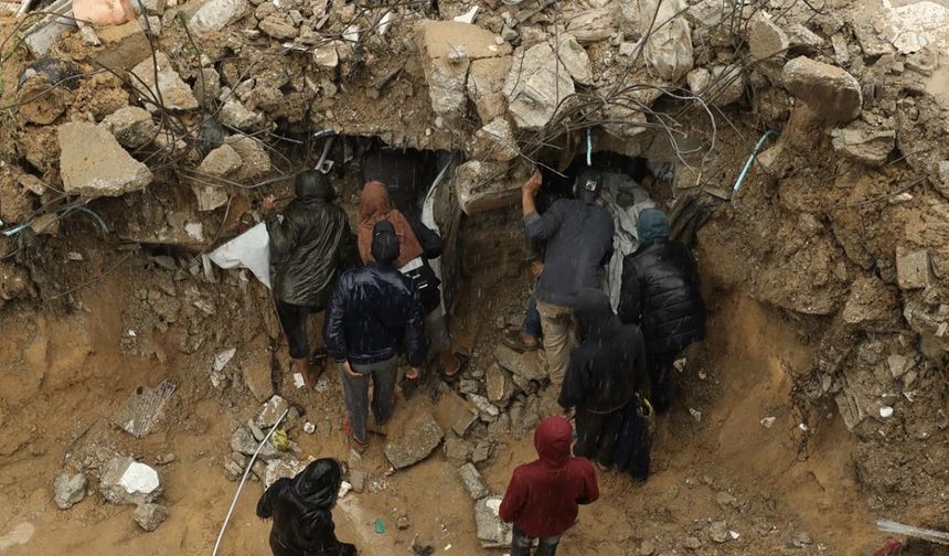 Gazze'de fırtına bilançosu ağırlaşıyor: Can kaybı 14'e çıktı