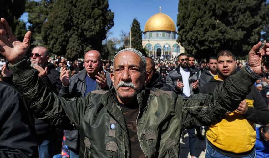 Ramazan’ın ilk cumasında Aksa ablukası: Sosyal medya tepkili