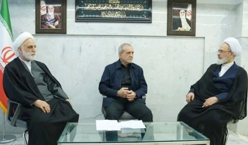 İran Geçici Liderlik Konseyi 2. toplantısını yaptı