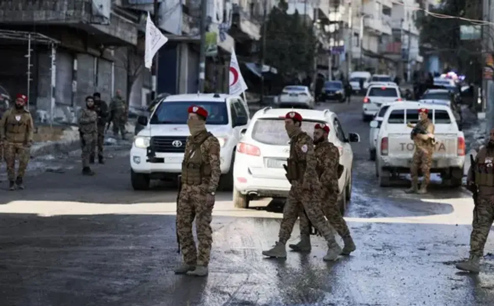 Halep kırsalı 'kapalı askeri bölge' ilan edildi: Topçu atışları başladı