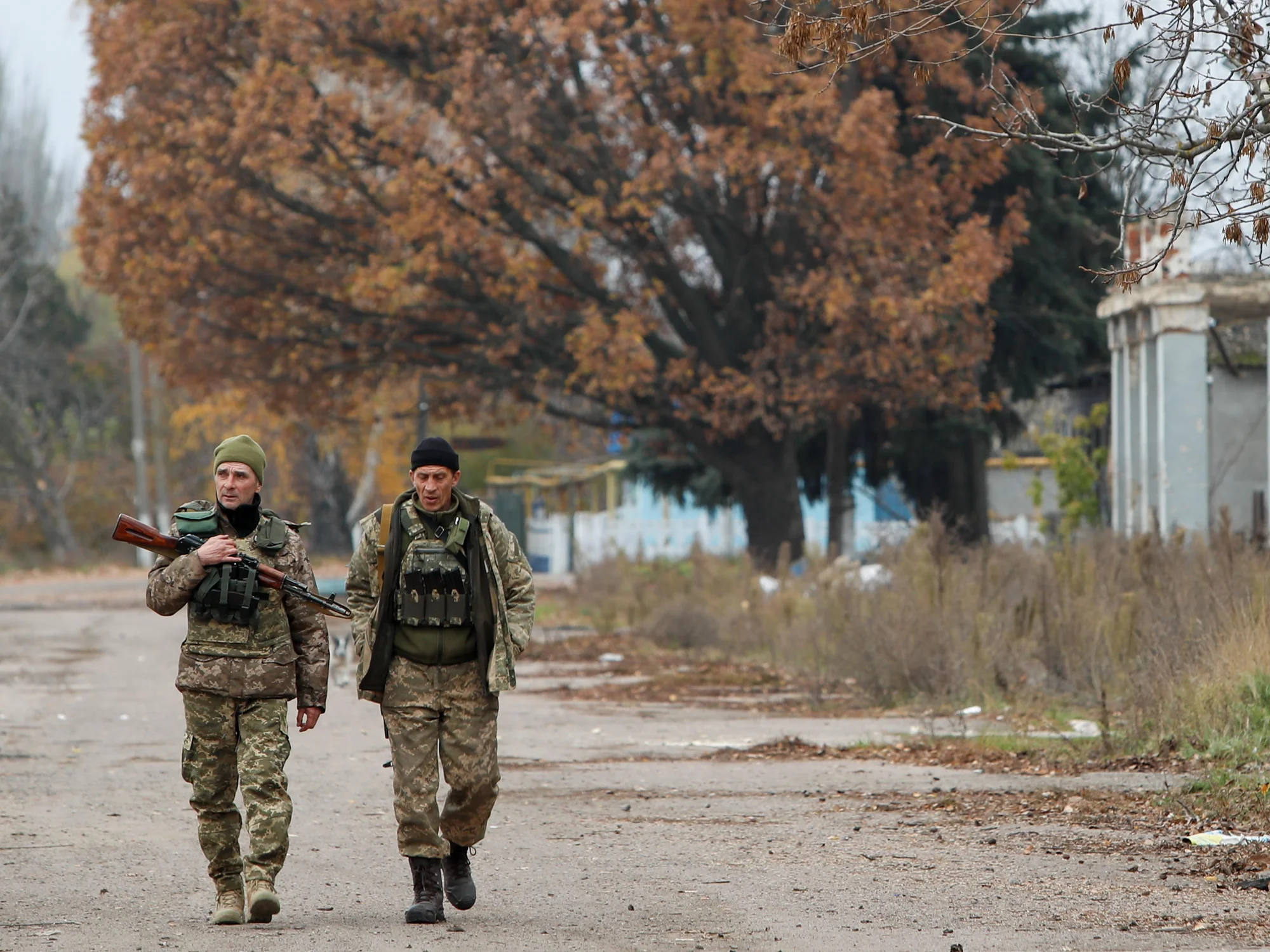 two-ukrainian-servicemen-patrol-a-town-in-kherson
