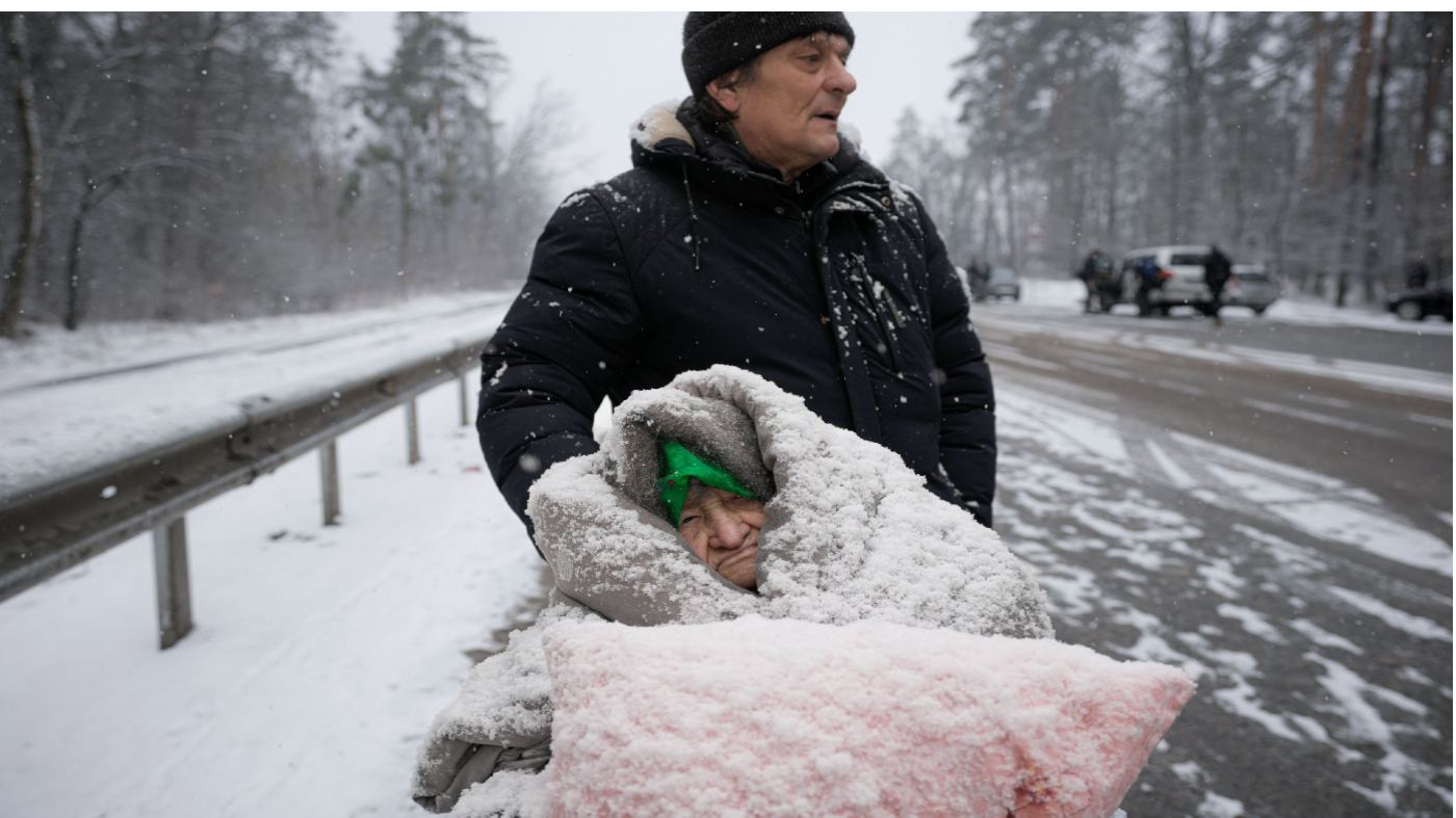 Ukraine_refugee_snow_03082022_AP22067489059075