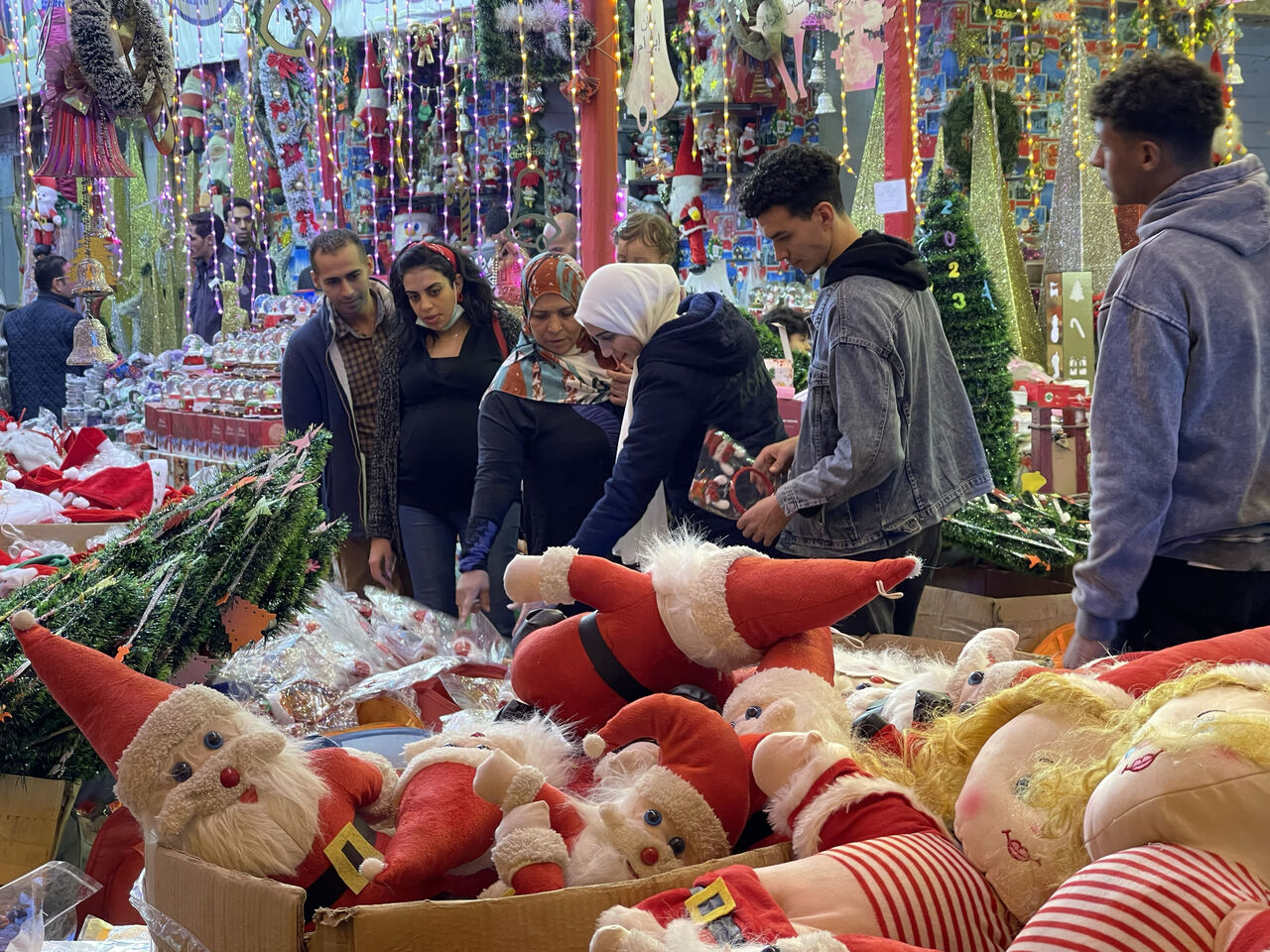 AA-20221223-29822105-29822095-MISIRDA_YENI_YIL_HAZIRLIKLARI