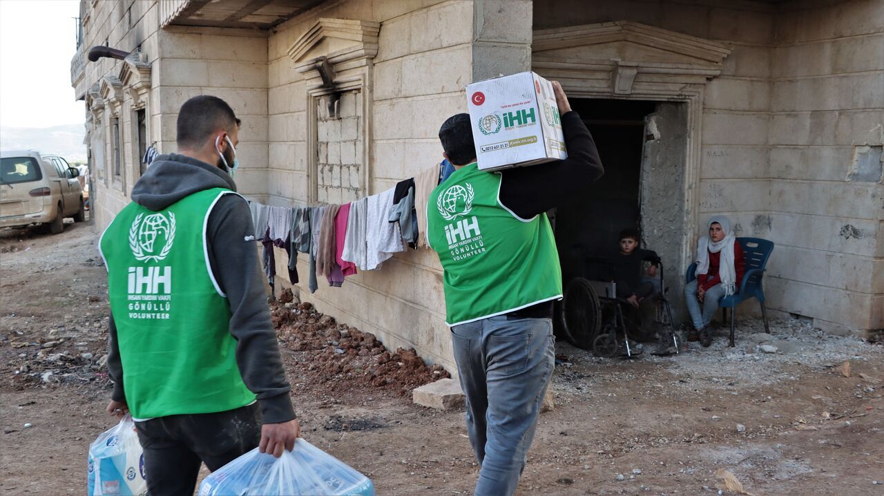 AA-20230106-29925481-29925479-IHH_2022DE_700_BIN_SAVAS_MAGDURUNA_YARDIM_ULASTIRDI