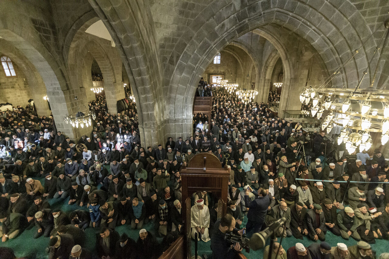 AA-20230113-29979792-29979776-ERZURUMUN_ASIRLIK_GELENEGI_1001_HATIMIN_DUASI_YAPILDI