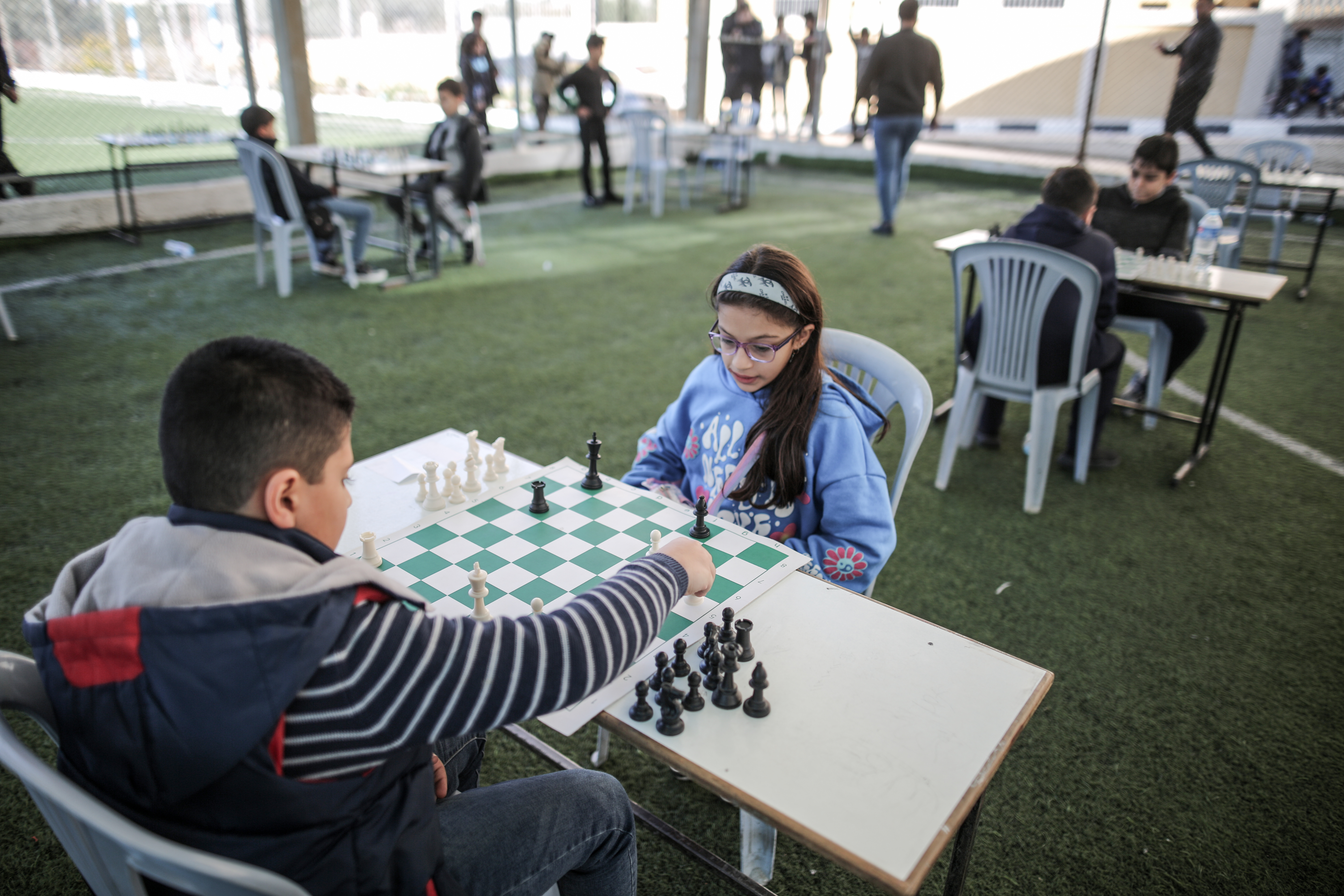 İsrail’in abluka altında tuttuğu Gazze Şeridi'nde 150 öğrencinin katılımıyla okullar arası satranç turnuvası düzenlendi.