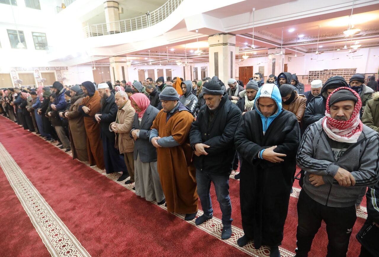AA-20230206-30197614-30197607-GAZZEDE_KAHRAMANMARAS_MERKEZLI_DEPREMLERDE_OLENLER_ICIN_GIYABI_CENAZE_NAMAZI
