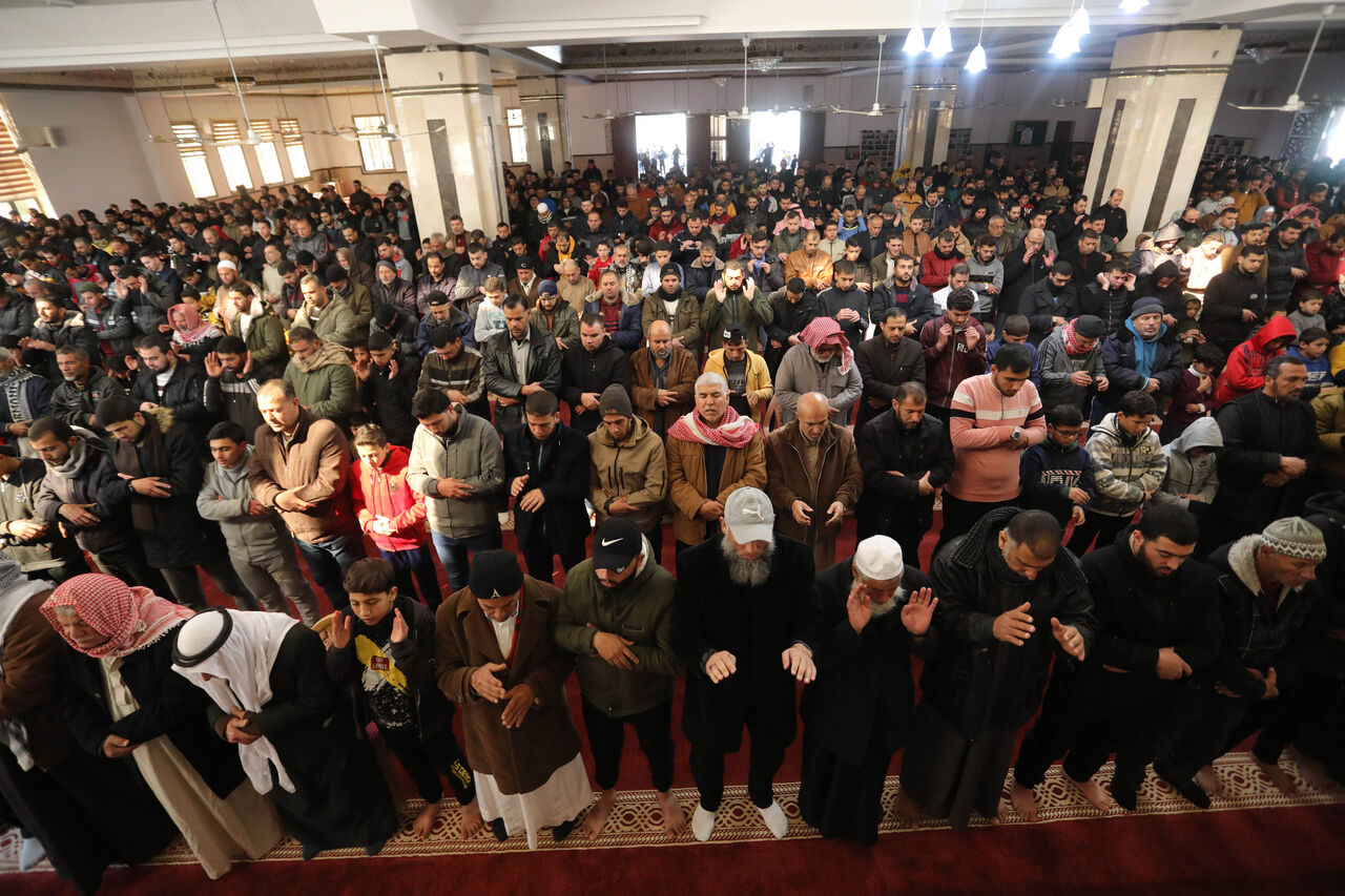 AA-20230210-30248954-30248948-GAZZEDE_KAHRAMANMARAS_MERKEZLI_DEPREMDE_HAYATINI_KAYBEDENLER_ICIN_GIYABI_CENAZE_NAMAZI_KILINDI