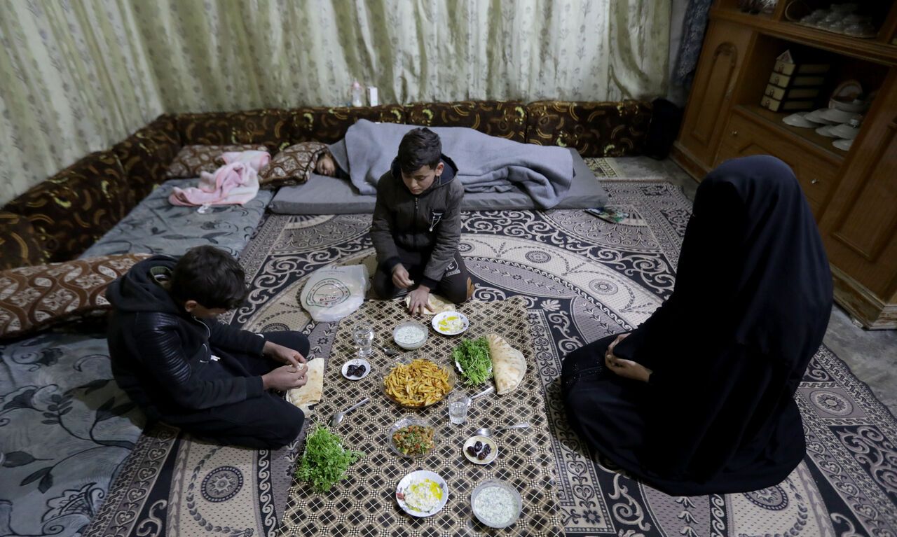 AA-20230413-30836658-30836648-HALEPLI_KARDESLER_11_YILDIR_REJIM_HAPISHANESINDE_TUTULAN_BABALARININ_YOLUNU_BEKLIYOR (1)