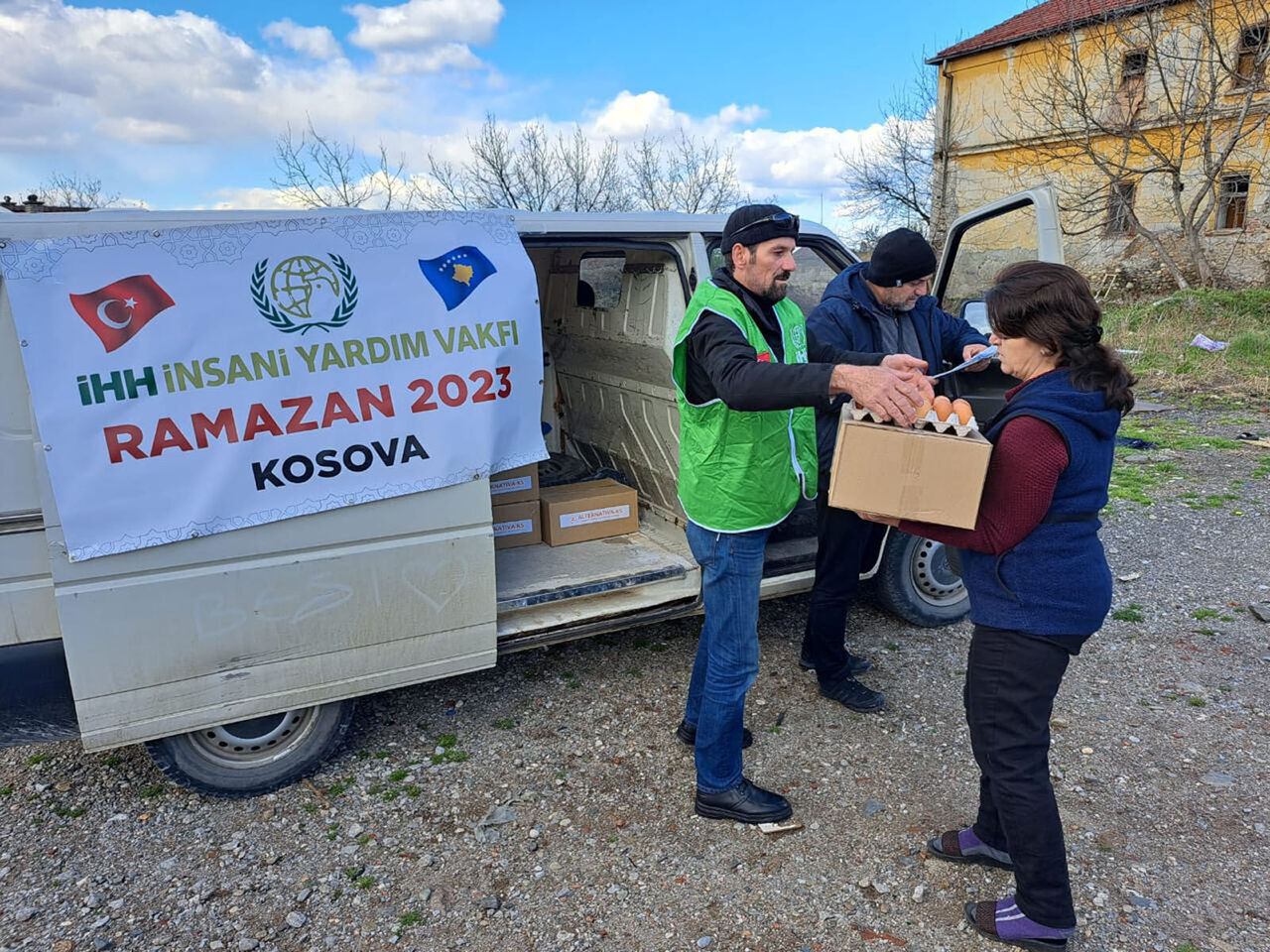 AA-20230423-30942749-30942746-IHH_RAMAZANDA_4_MILYON_744_BIN_KISIYE_YARDIM_ULASTIRDI