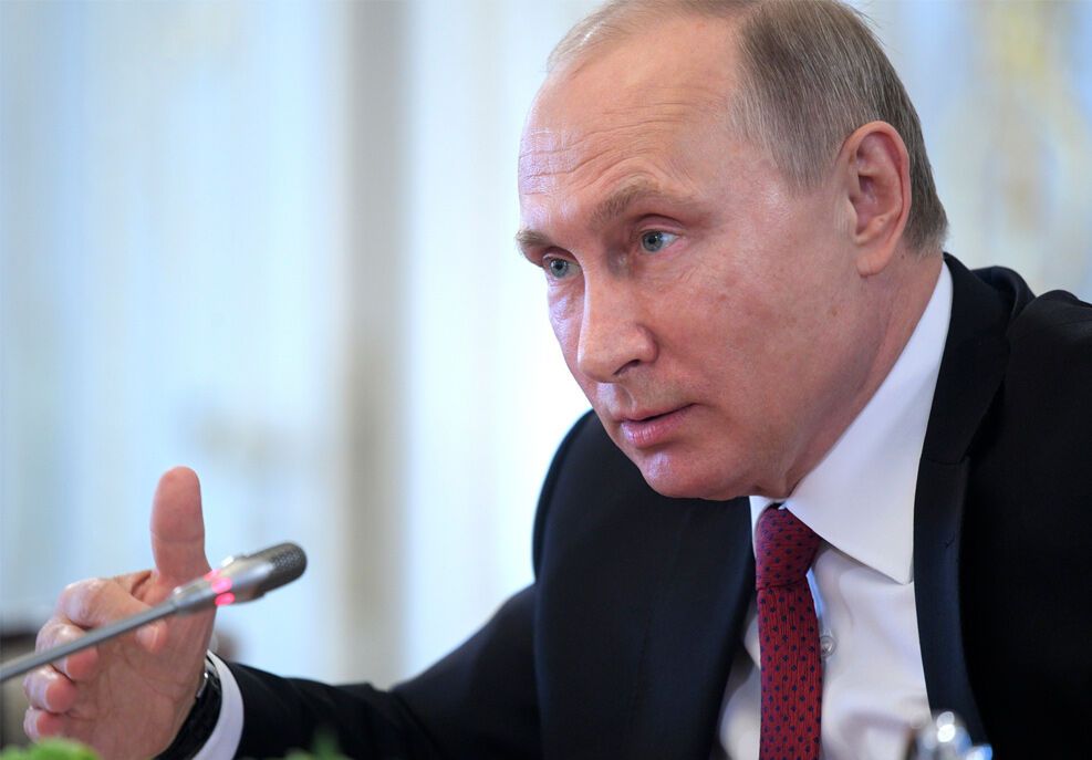 Vladimir_Putin-987x687