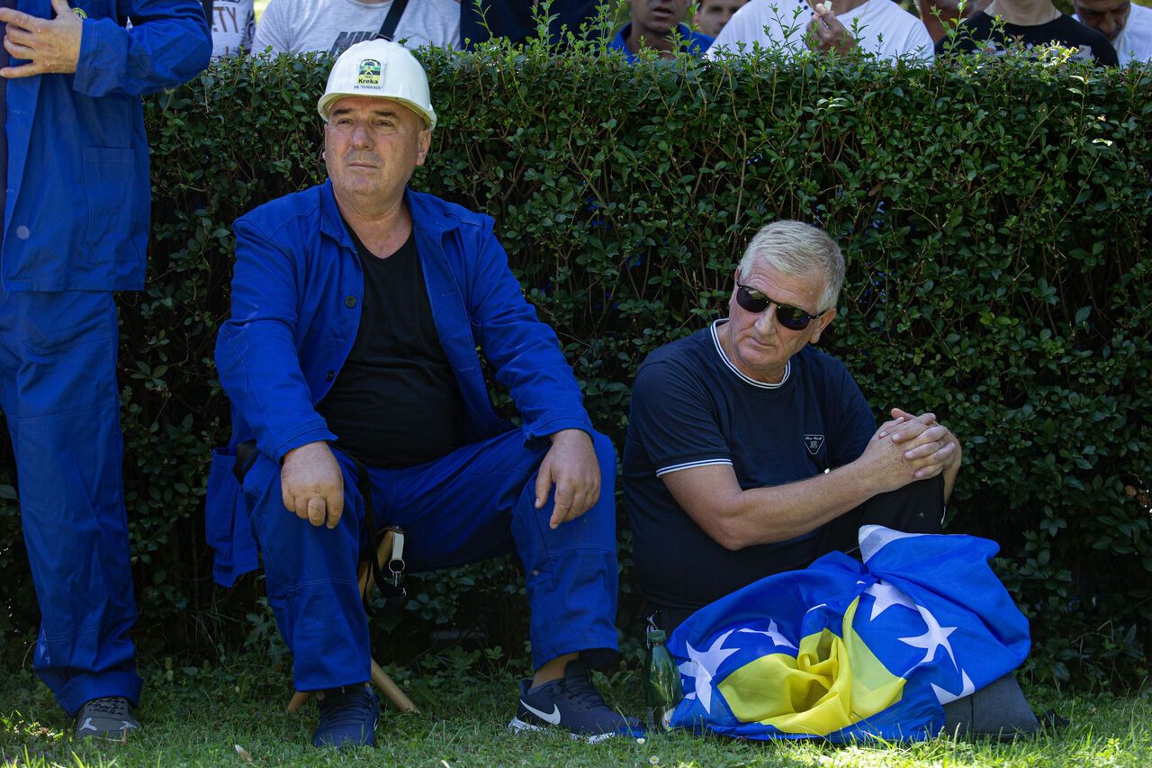 AA-20230801-31816255-31816254-BOSNA_HERSEKLI_MADENCILER_MAASLARININ_ODENMEDIGI_GEREKCESIYLE_PROTESTO_DUZENLEDI