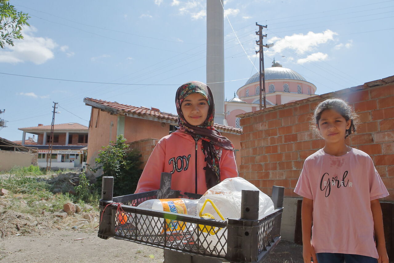 AA-20230804-31846122-31846116-CEVRECI_IMAMIN_SIFIR_ATIK_HASSASIYETI_KOYUNE_ORNEK_OLDU