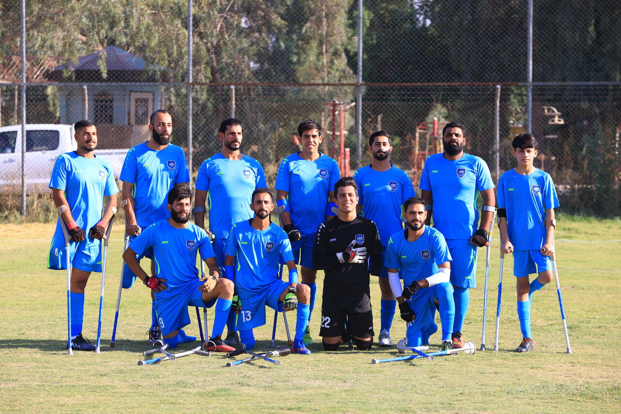 AA-20230818-31942587-31942567-IRAKTAKI_SIDDET_OLAYLARINDA_UZUVLARINI_KAYBEDENLER_FUTBOLLA_HAYATA_TUTUNUYOR