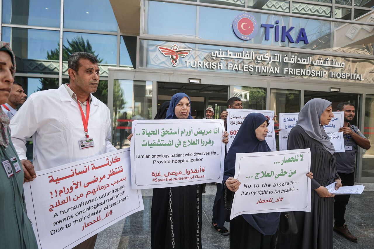 AA-20230824-31987831-31987824-GAZZEDEKI_KANSER_HASTALARI_TEDAVI_HAKLARINI_ISTIYOR