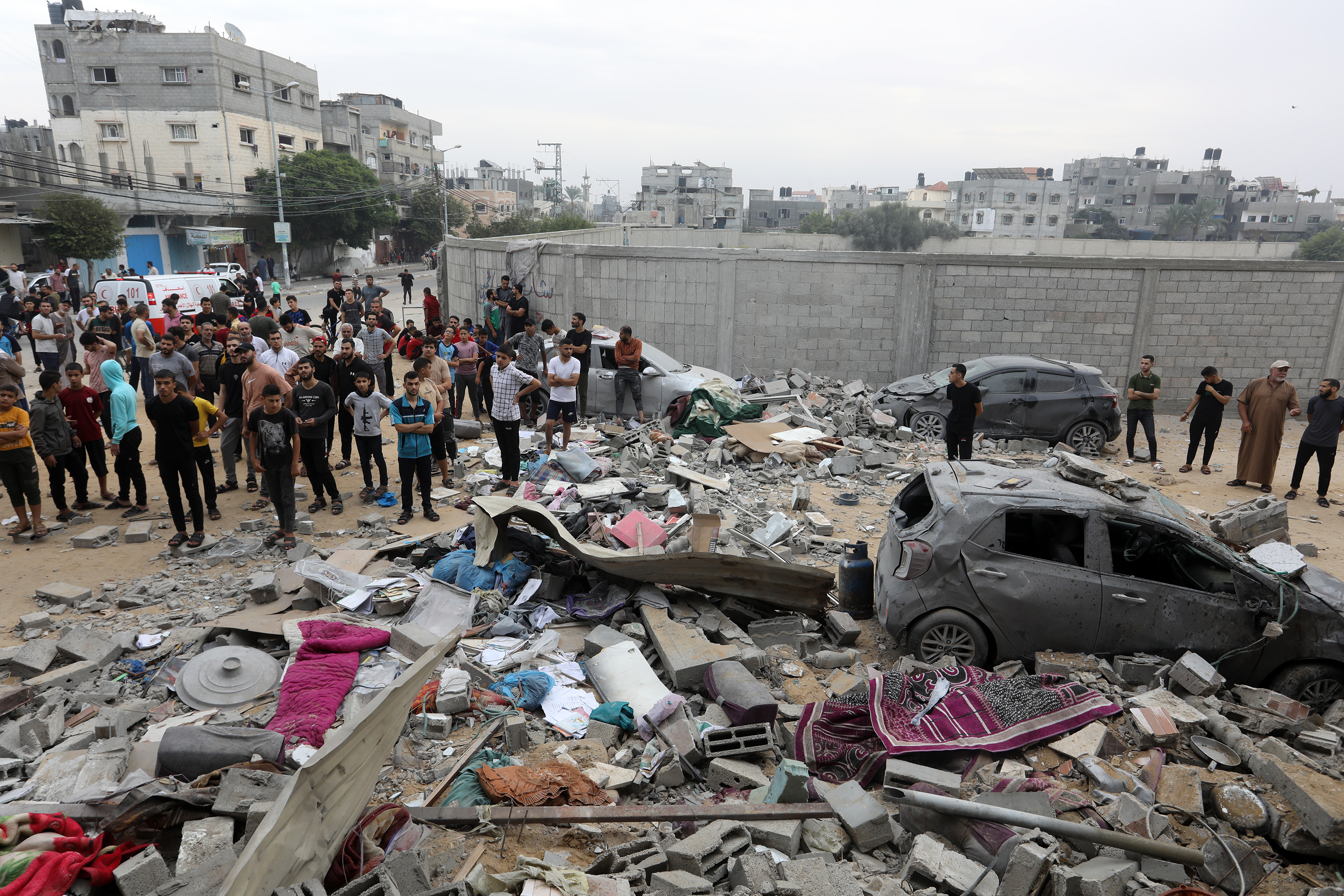 İsrail ordusunun Gazze'ye yönelik bombardımanı devam ediyor